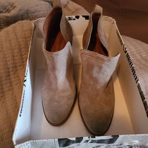 Jeffrey Campbell Rosalee bootie new